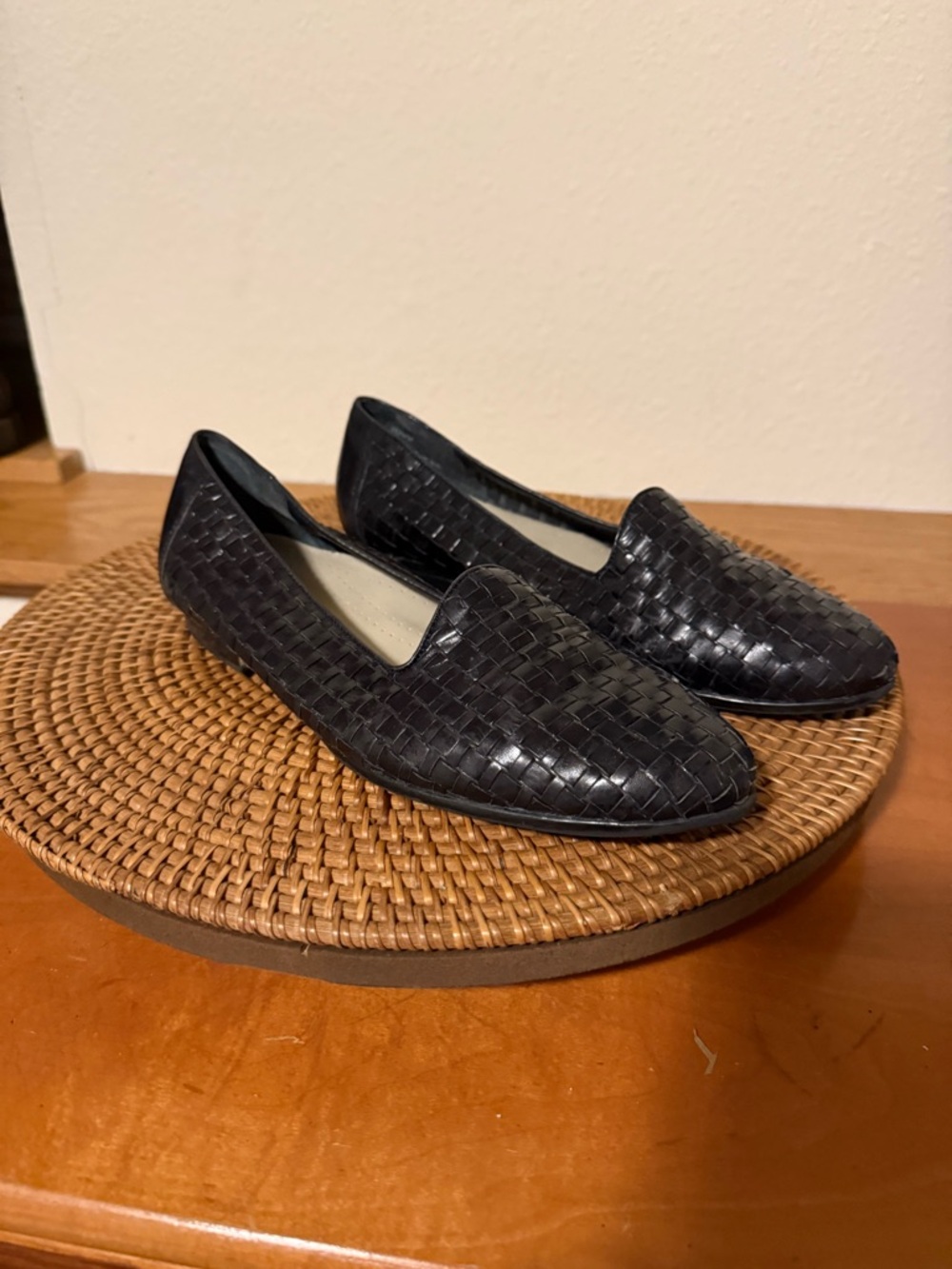 Trotters Black Woven Leather Flats